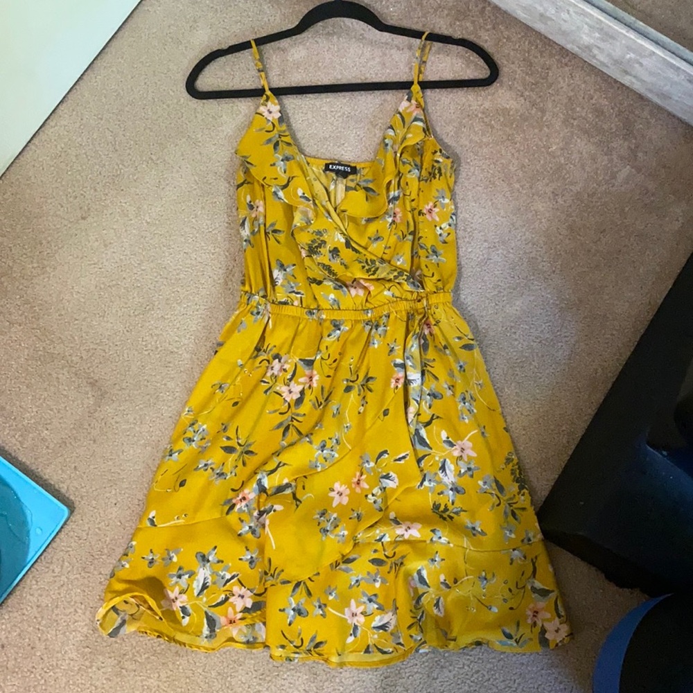 Yellow ruffle floral dress